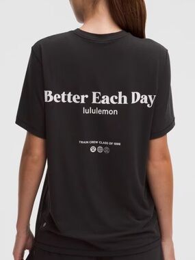 Lululemon graphic tee